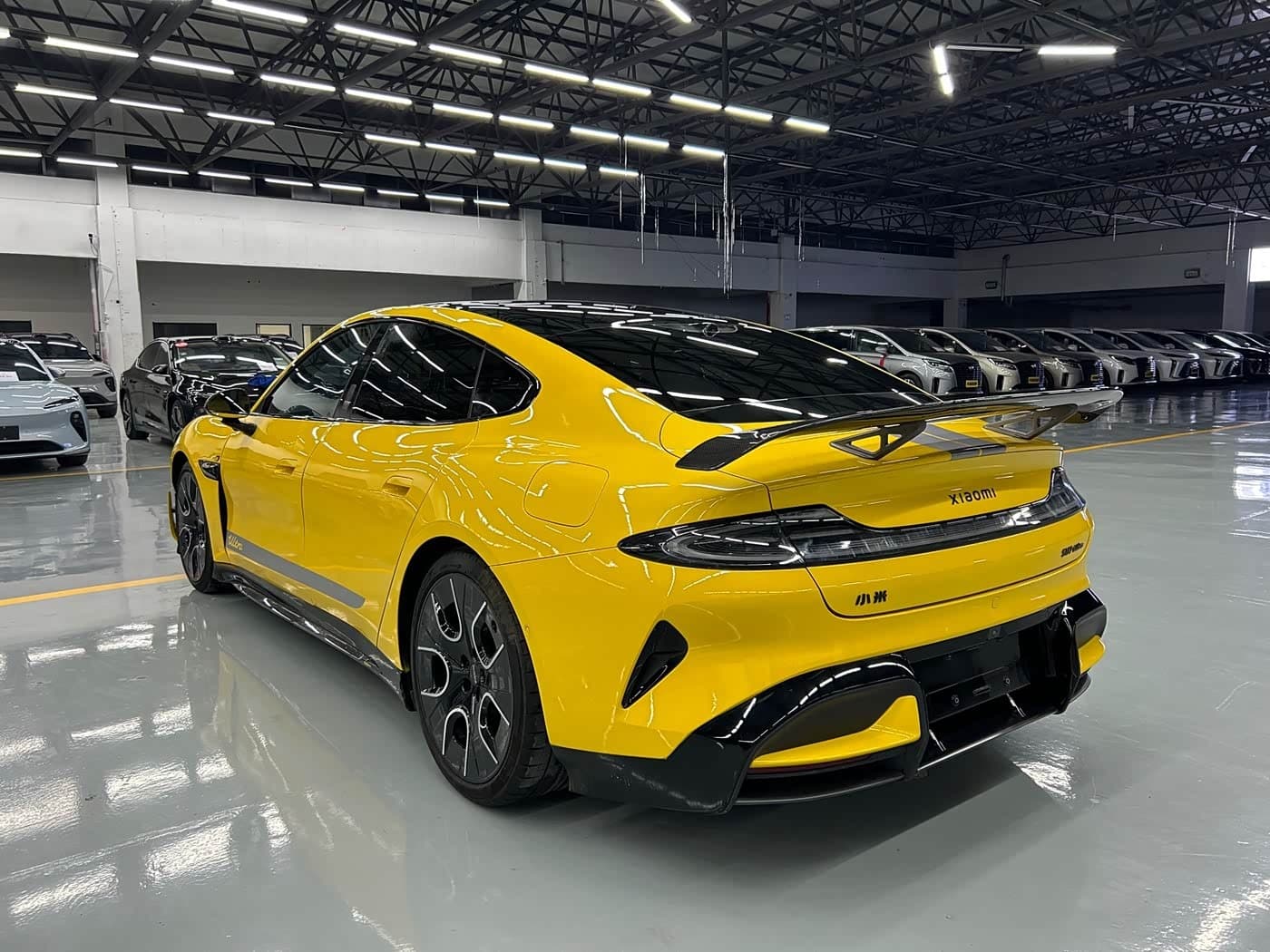 2025 Xiaomi Auto Xiaomi SU7 Ultra Yellow, 17,000 km, China export – photo 13