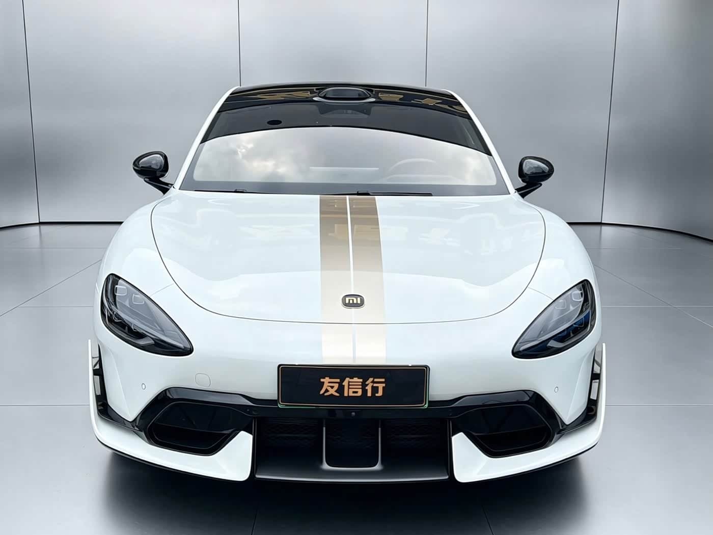 2025 Xiaomi Auto Xiaomi SU7 Ultra White, 9,900 km, China export – photo 2
