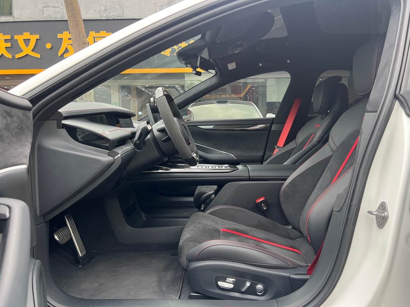 2025 Xiaomi Auto Xiaomi SU7 Ultra White, 9,900 km, China export – photo 7