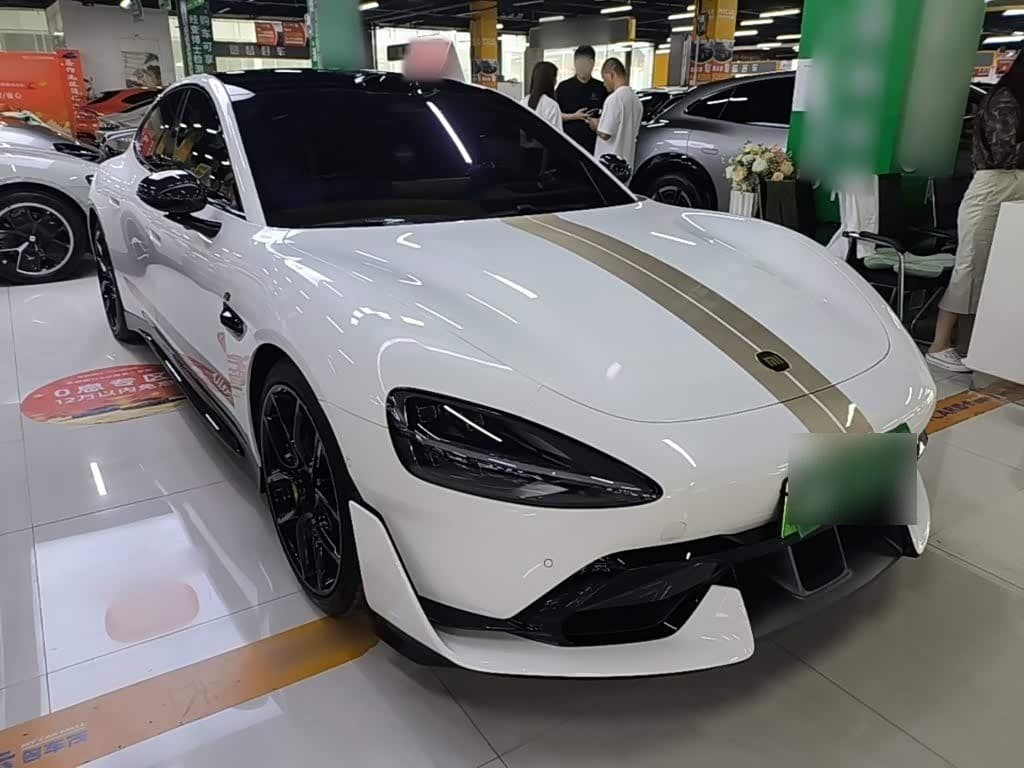 2025 Xiaomi Auto Xiaomi SU7 Ultra White, 6,700 km, China export – photo 4
