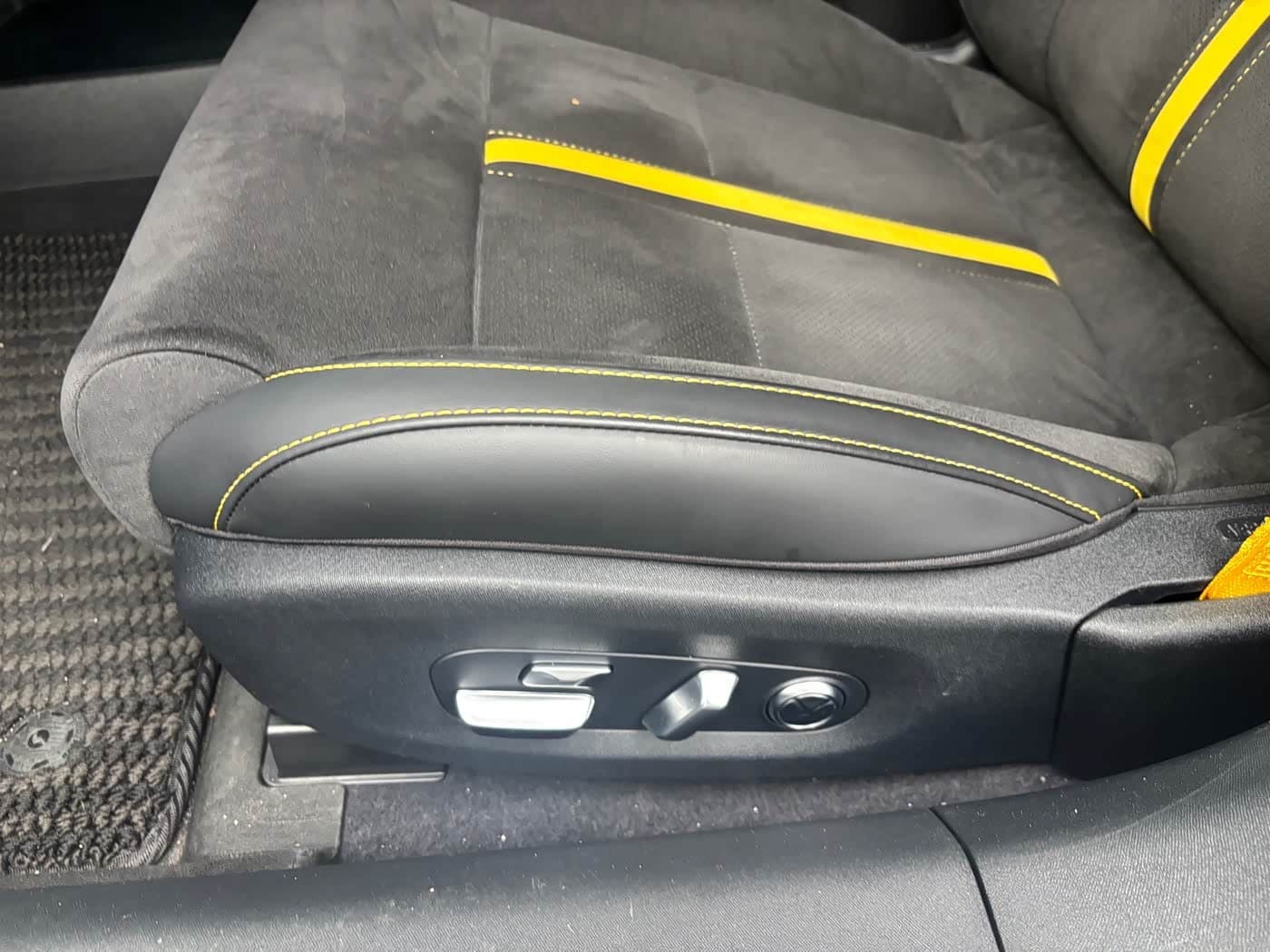 2025 Xiaomi Auto Xiaomi SU7 Ultra 银灰色, 30,000 km, China export – photo 6