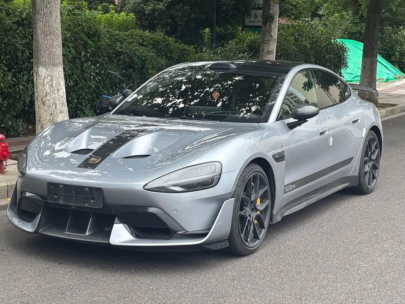 2025 Xiaomi Auto Xiaomi SU7 Ultra 银灰色, 30,000 km, China export – photo 1