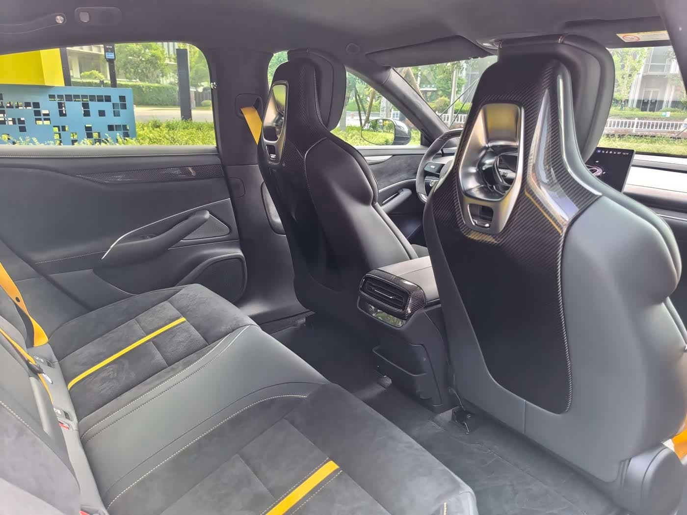 2025 Xiaomi Auto Xiaomi SU7 Ultra 银灰色, 8,700 km, China export – photo 11