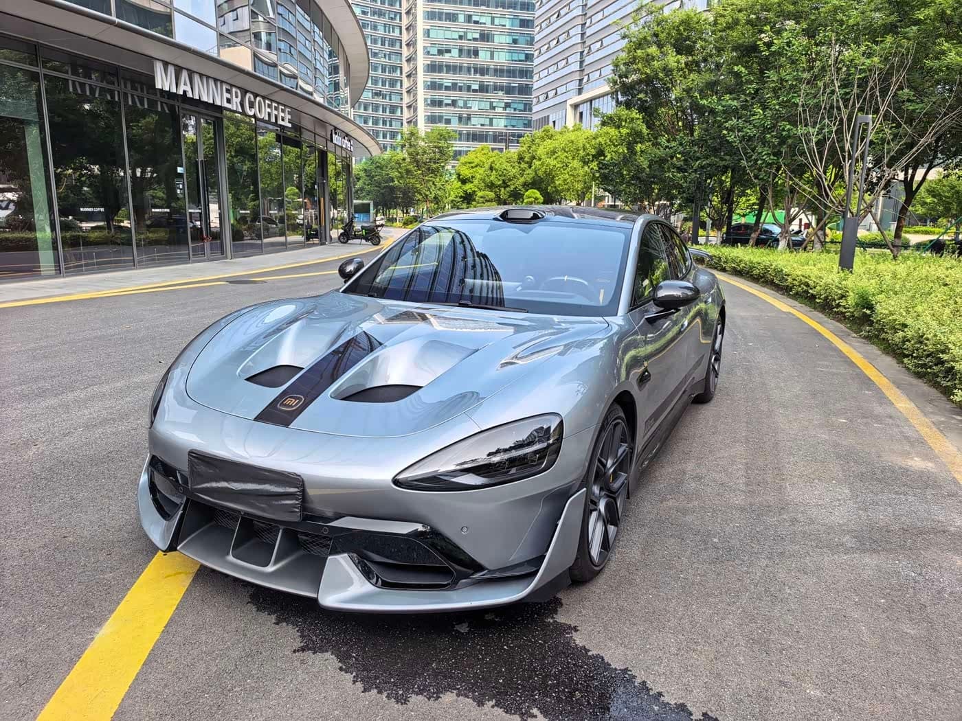 2025 Xiaomi Auto Xiaomi SU7 Ultra 银灰色, 8,700 km, China export – photo 3