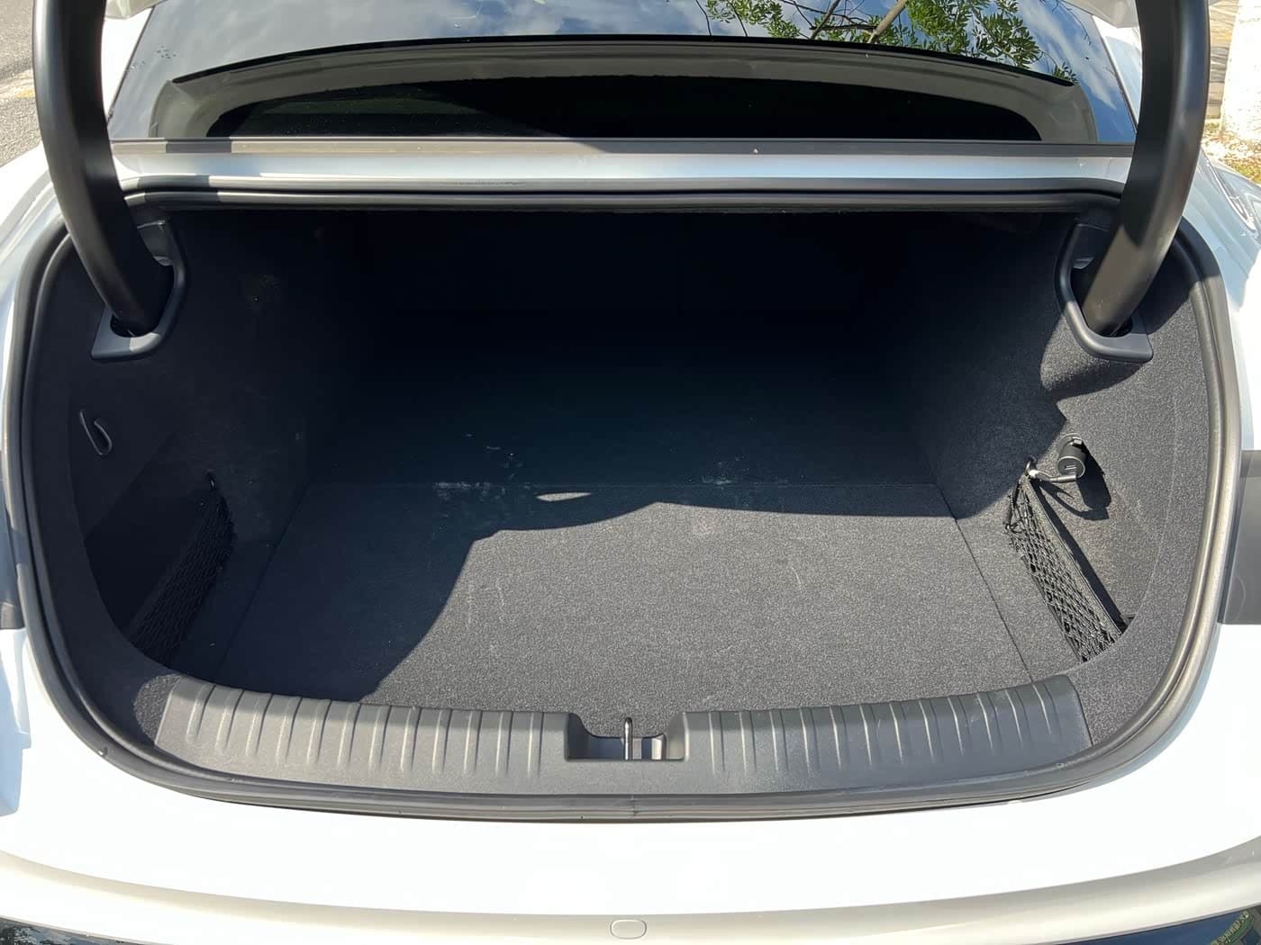 2025 Xiaomi Auto Xiaomi SU7 Ultra White, 3,400 km, China export – photo 19