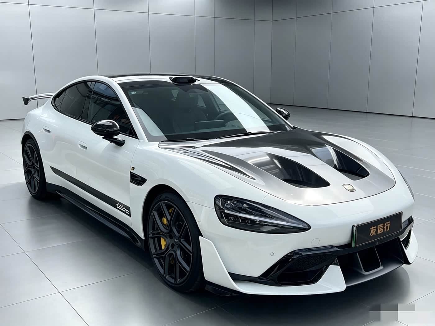 2025 Xiaomi Auto Xiaomi SU7 Ultra White, 3,400 km, China export – photo 3