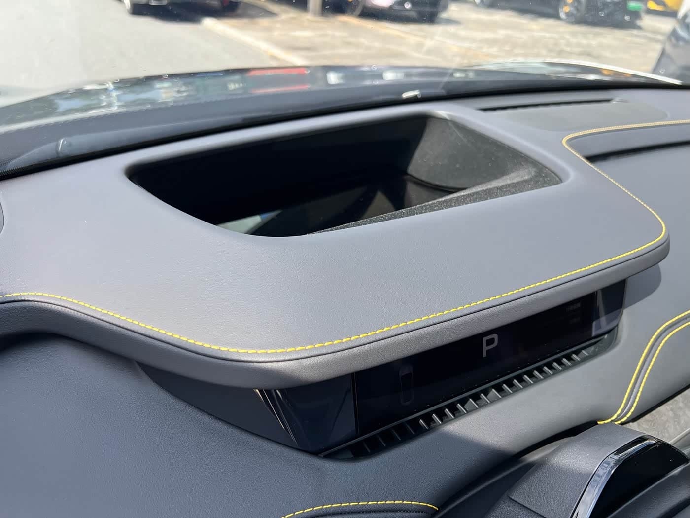 2025 Xiaomi Auto Xiaomi SU7 Ultra White, 3,400 km, China export – photo 10