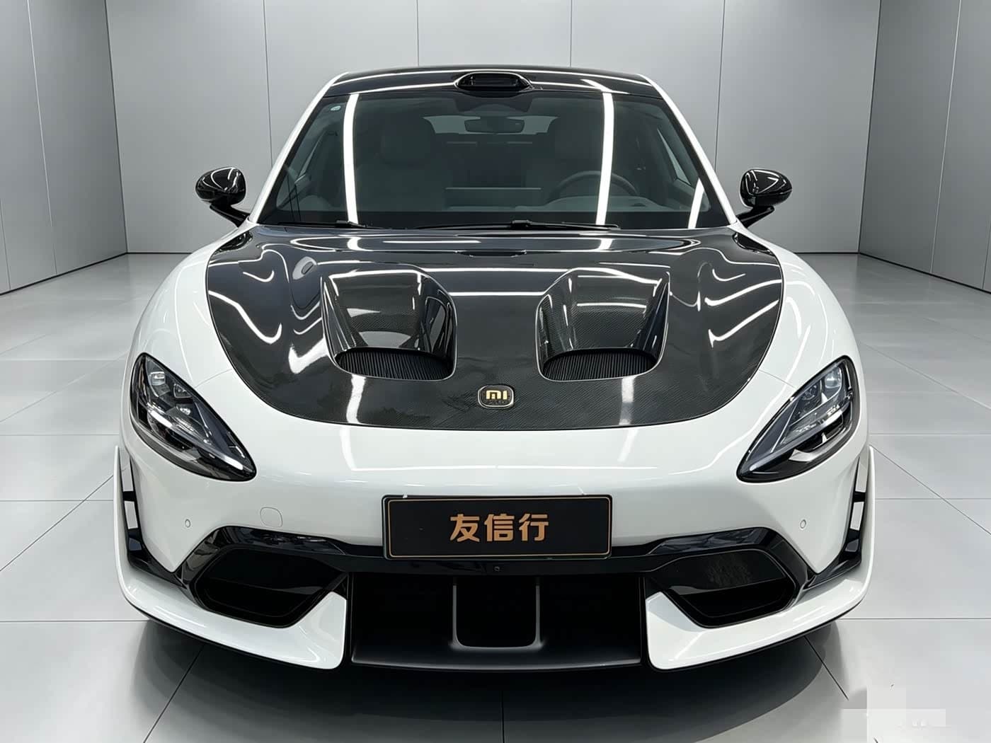 2025 Xiaomi Auto Xiaomi SU7 Ultra White, 3,400 km, China export – photo 2
