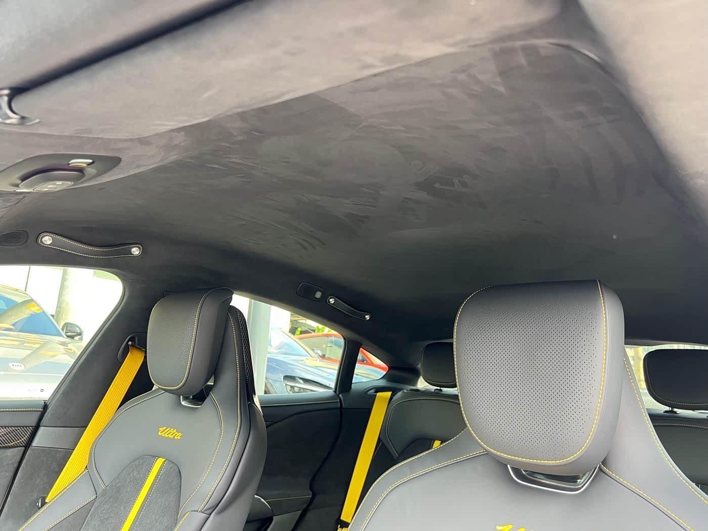 2025 Xiaomi Auto Xiaomi SU7 Ultra White, 3,400 km, China export – photo 12