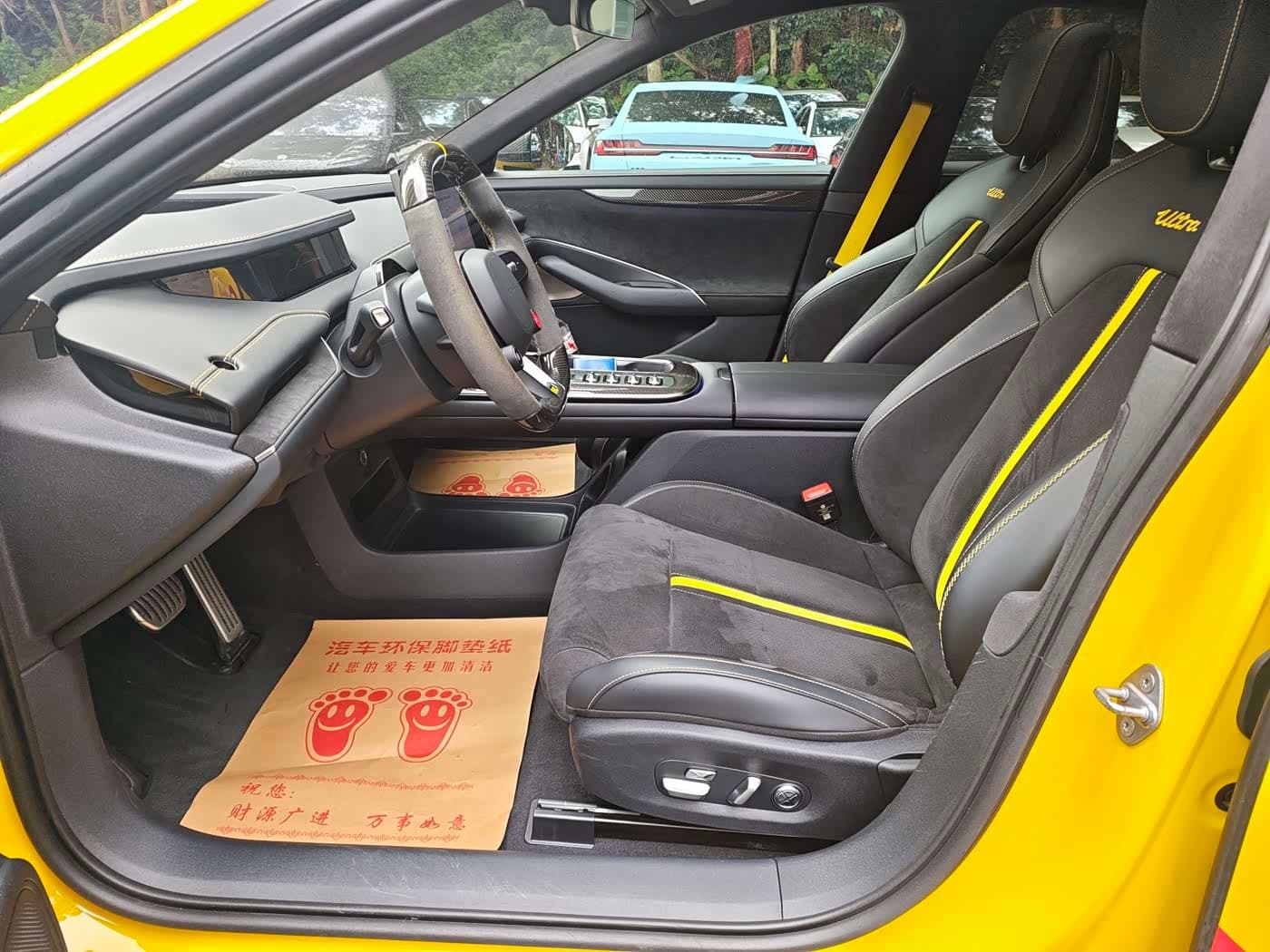 2025 Xiaomi Auto Xiaomi SU7 Ultra Yellow, 23,000 km, China export – photo 11