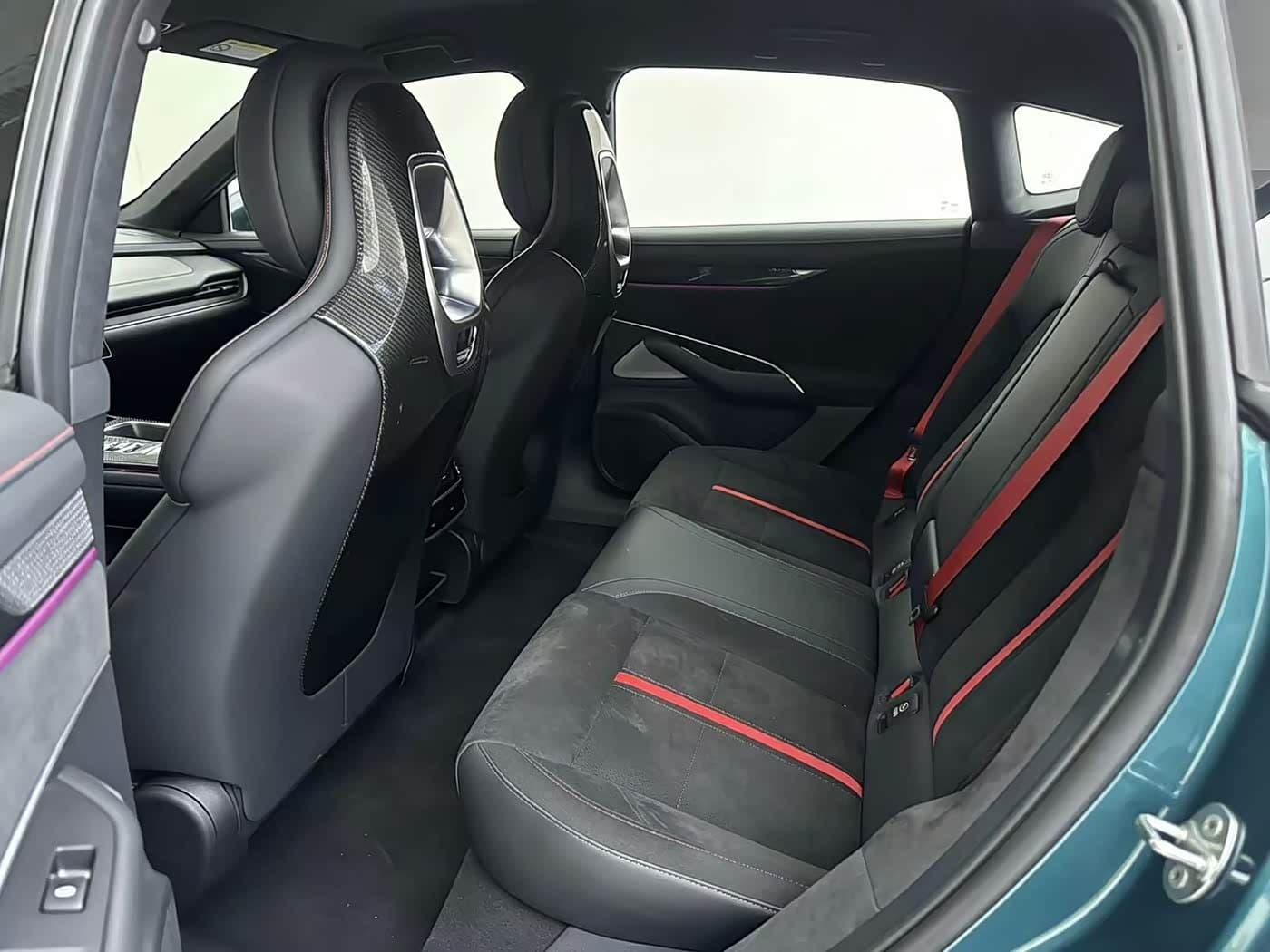2025 Xiaomi Auto Xiaomi SU7 Ultra Green, 11,000 km, China export – photo 5