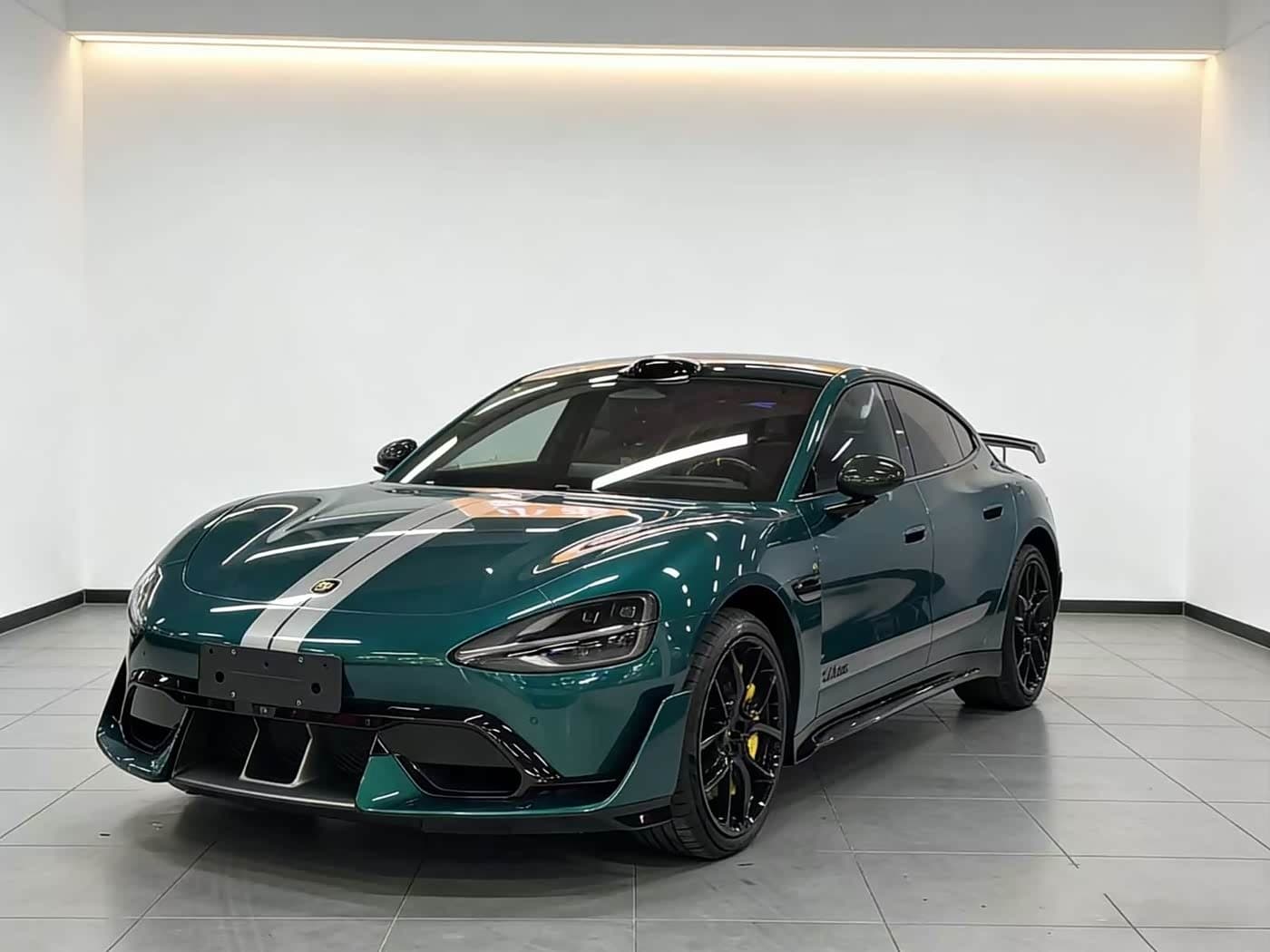 2025 Xiaomi Auto Xiaomi SU7 Ultra Green, 11,000 km, China export – photo 1