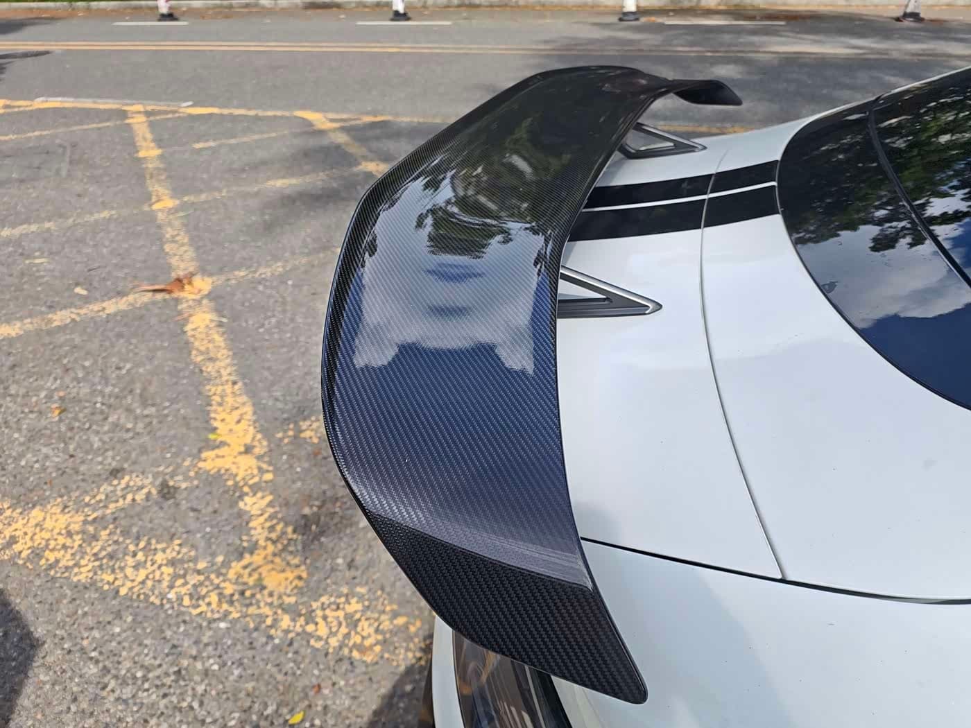 2025 Xiaomi Auto Xiaomi SU7 Ultra White, 35,200 km, China export – photo 11