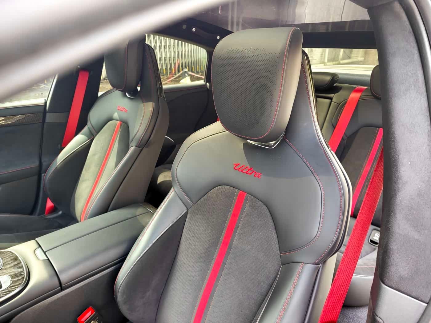 2025 Xiaomi Auto Xiaomi SU7 Ultra White, 35,200 km, China export – photo 19
