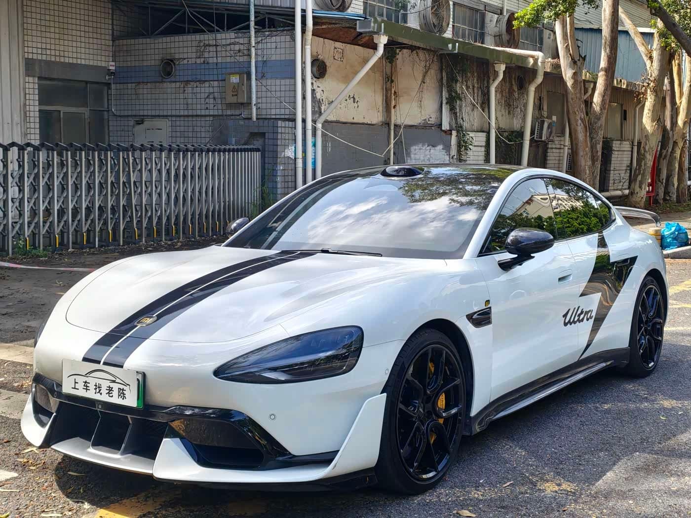 2025 Xiaomi Auto Xiaomi SU7 Ultra White, 35,200 km, China export – photo 1