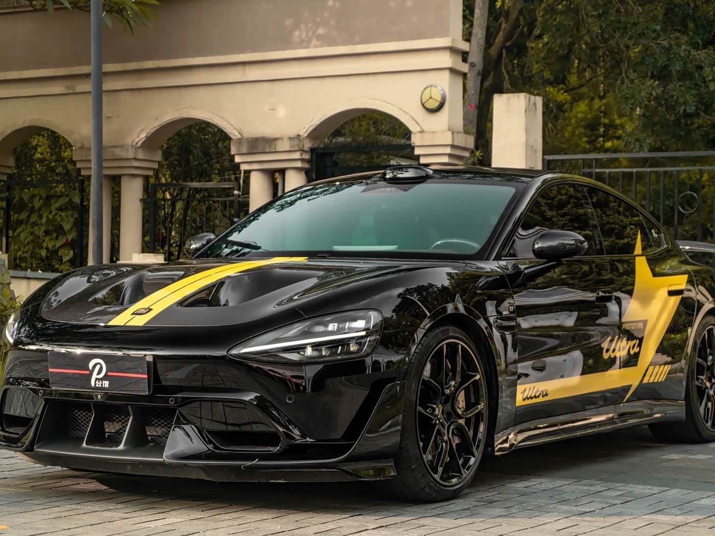 2025 Xiaomi Auto Xiaomi SU7 Ultra Black, 3,000 km, China export – photo 3