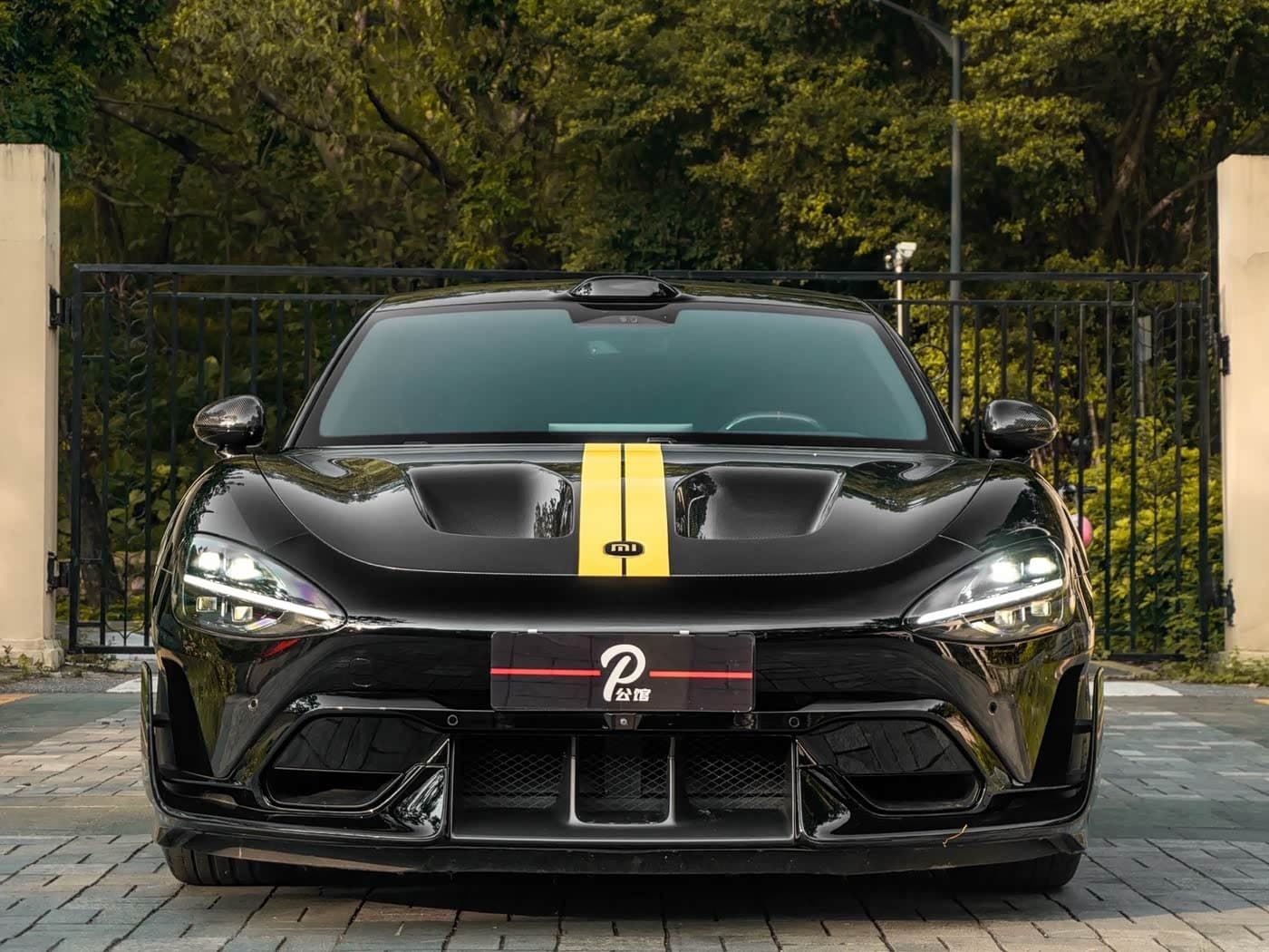 2025 Xiaomi Auto Xiaomi SU7 Ultra Black, 3,000 km, China export – photo 2