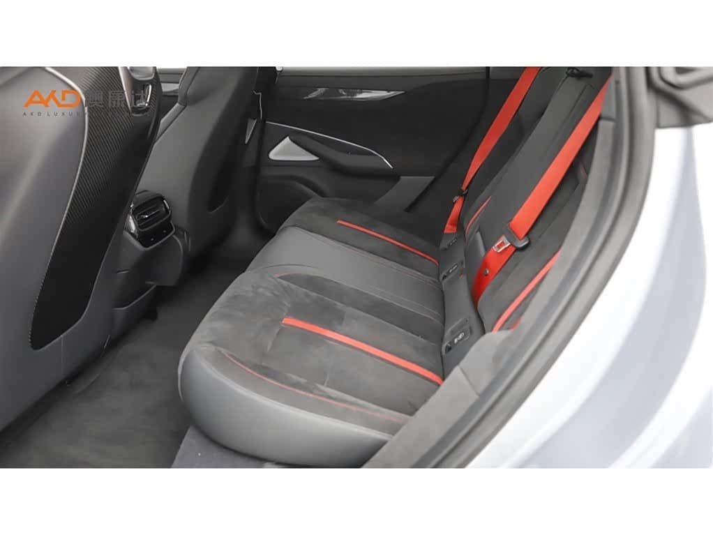 2025 Xiaomi Auto Xiaomi SU7 Ultra 银灰色, 28,000 km, China export – photo 7
