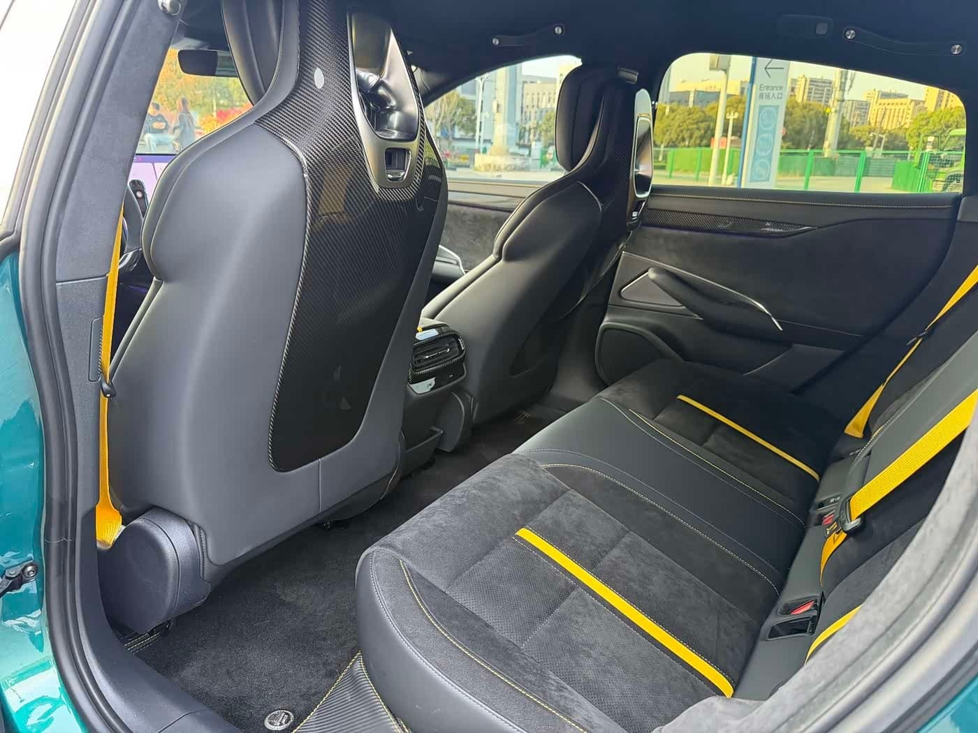 2025 Xiaomi Auto Xiaomi SU7 Ultra Green, 17,000 km, China export – photo 8