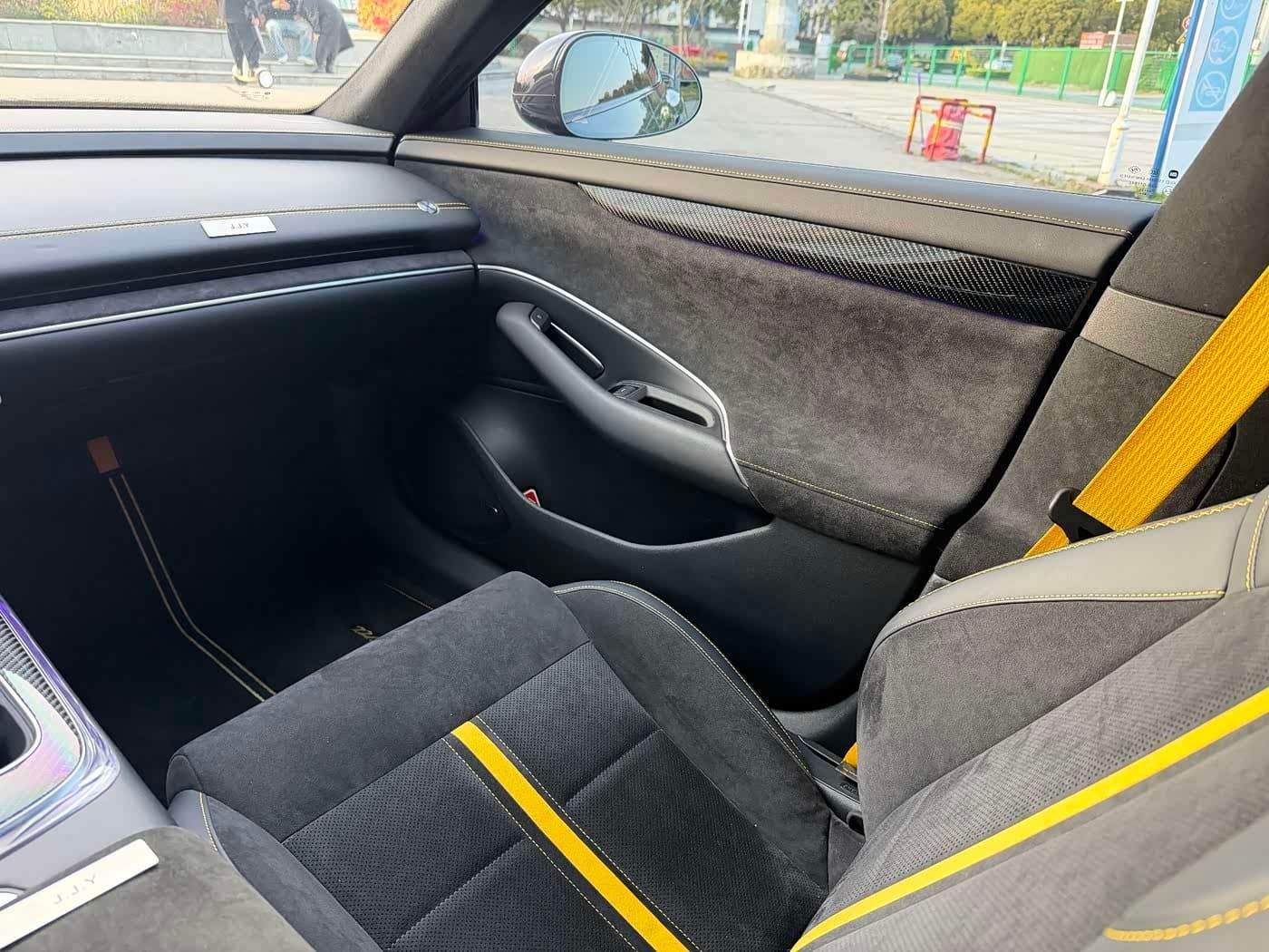 2025 Xiaomi Auto Xiaomi SU7 Ultra Green, 17,000 km, China export – photo 11