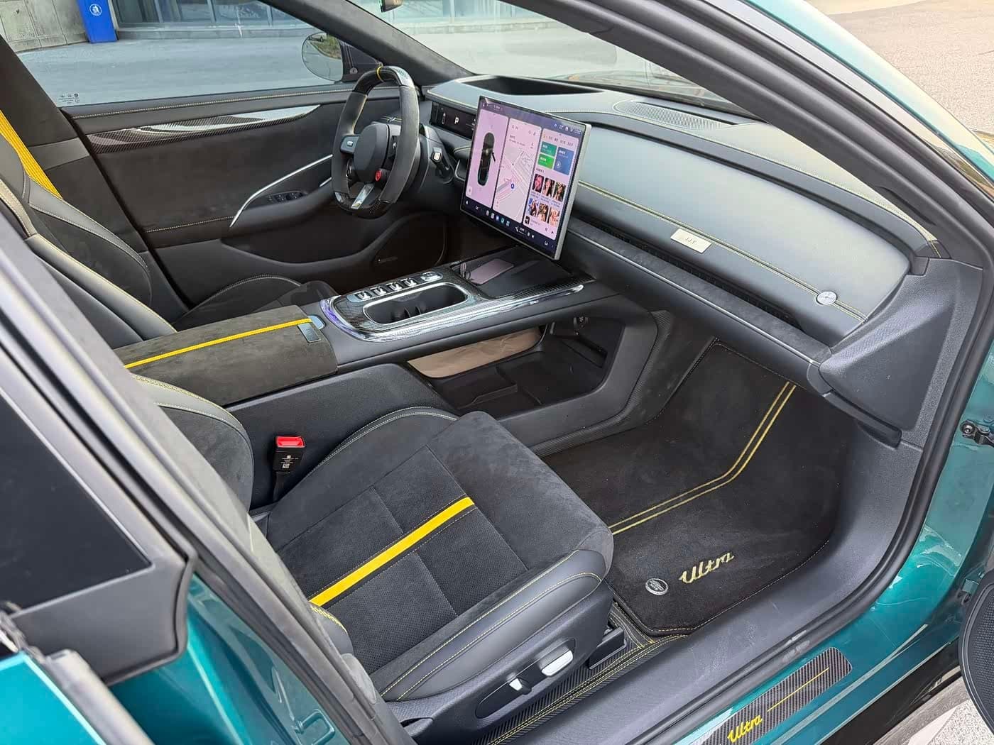 2025 Xiaomi Auto Xiaomi SU7 Ultra Green, 17,000 km, China export – photo 16