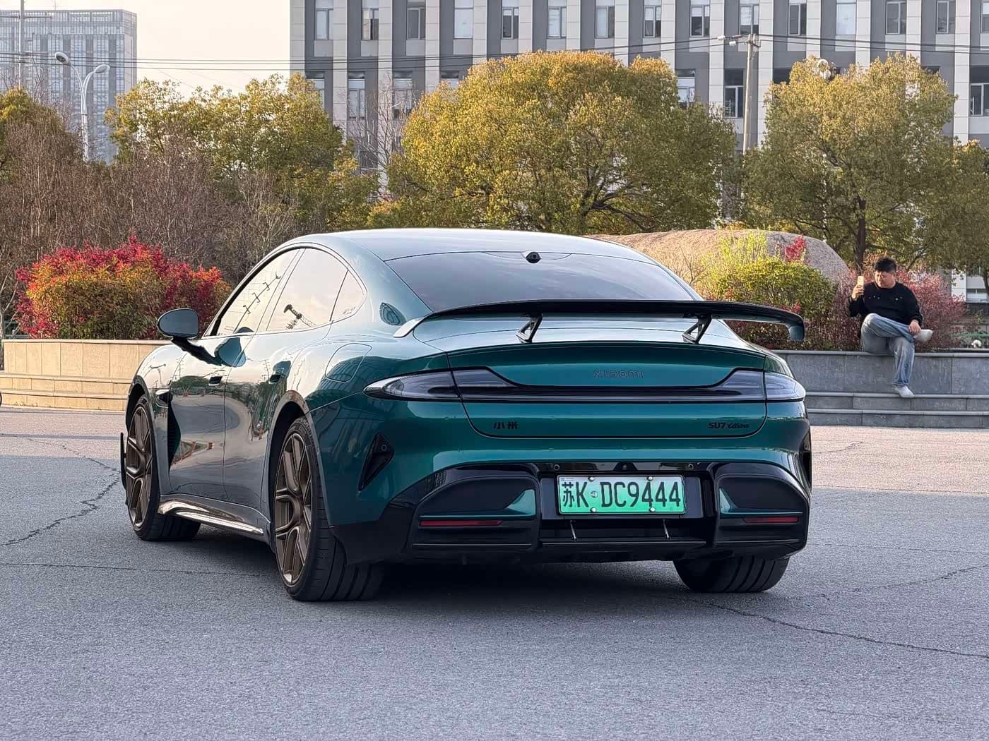 2025 Xiaomi Auto Xiaomi SU7 Ultra Green, 17,000 km, China export – photo 5