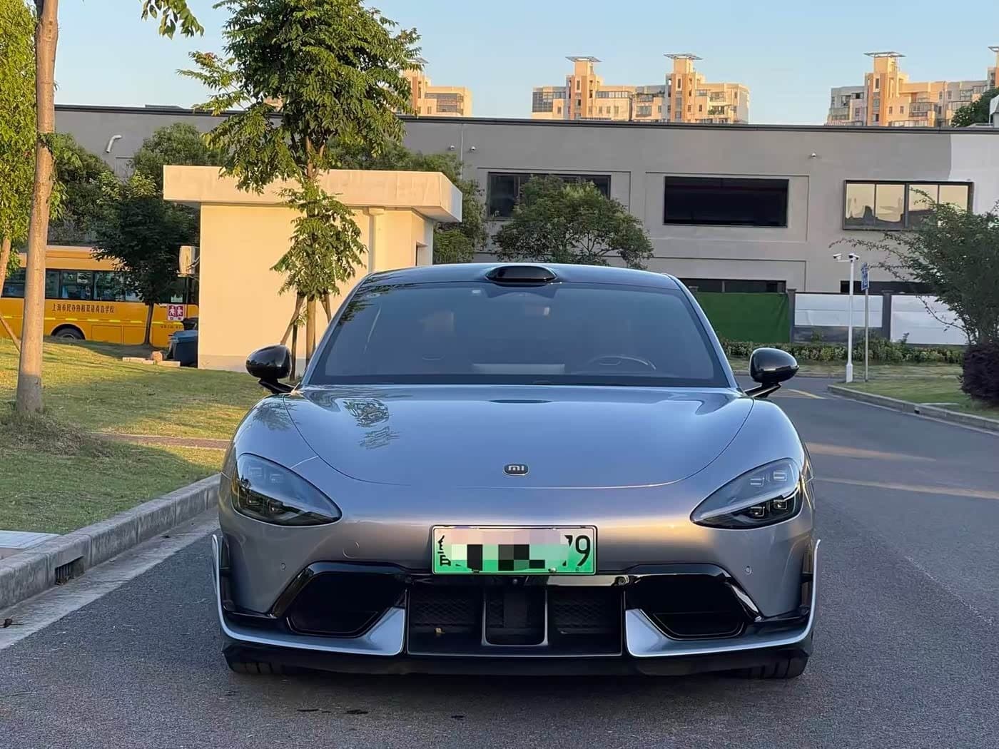 2025 Xiaomi Auto Xiaomi SU7 Ultra 银灰色, 15,000 km, China export – photo 2