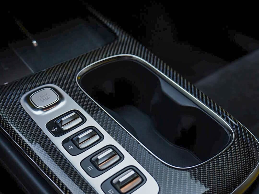 2025 Xiaomi Auto Xiaomi SU7 Ultra Yellow, 2,600 km, China export – photo 10
