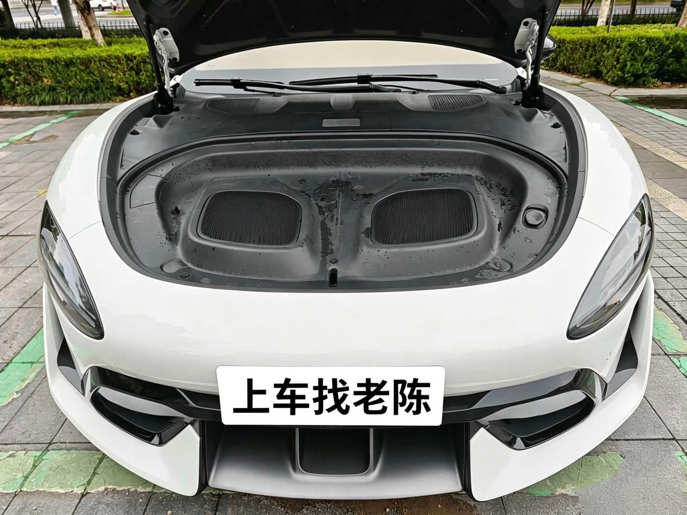 2025 Xiaomi Auto Xiaomi SU7 Ultra White, 17,000 km, China export – photo 2