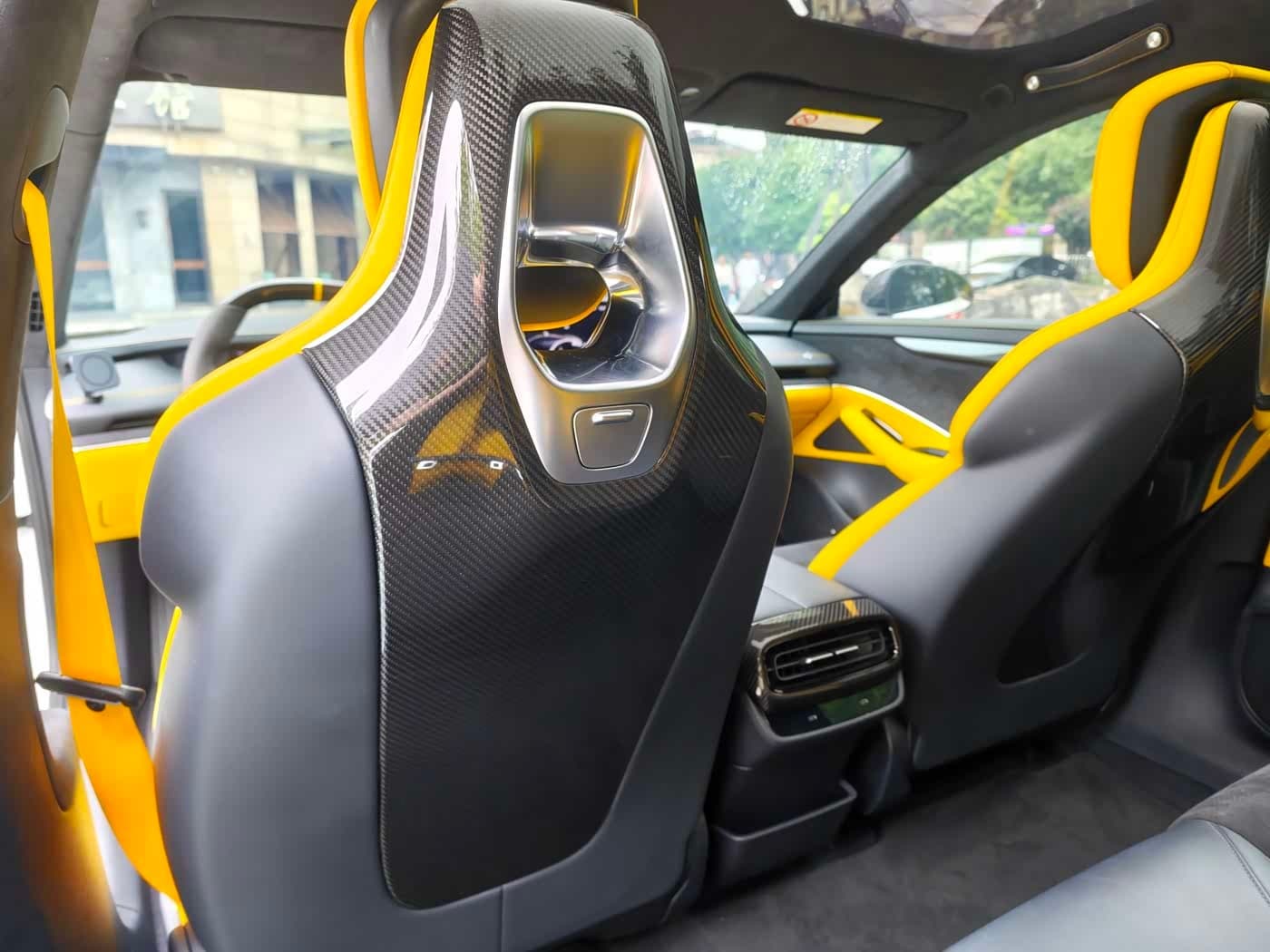 2025 Xiaomi Auto Xiaomi SU7 Ultra White, 17,000 km, China export – photo 19