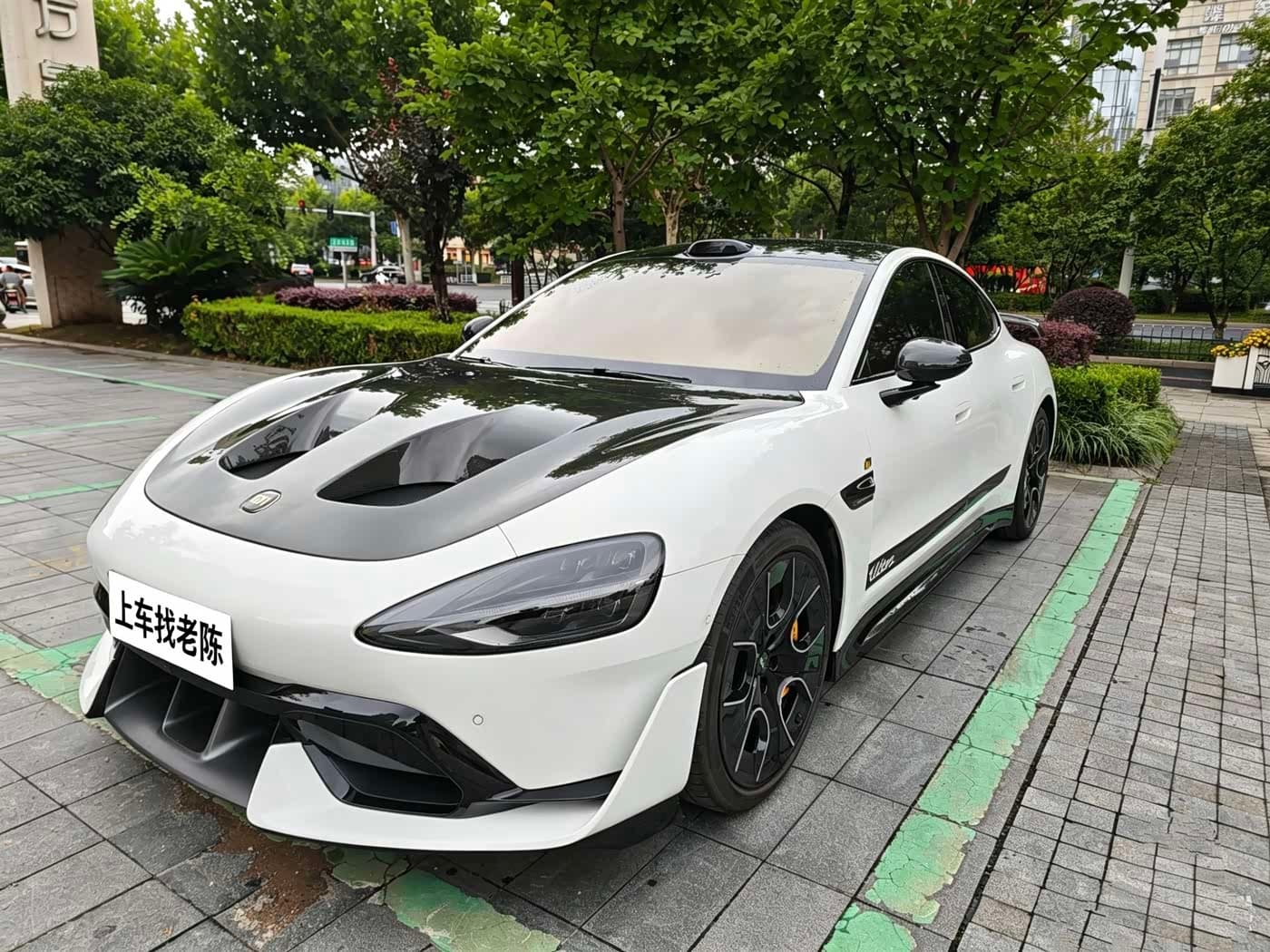 2025 Xiaomi Auto Xiaomi SU7 Ultra White, 17,000 km, China export – photo 1