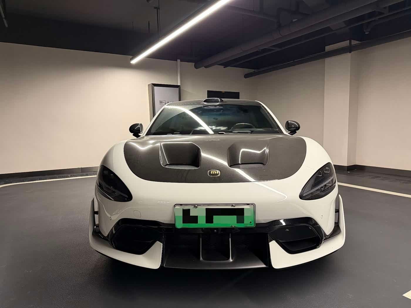 2025 Xiaomi Auto Xiaomi SU7 Ultra White, 6,000 km, China export – photo 2