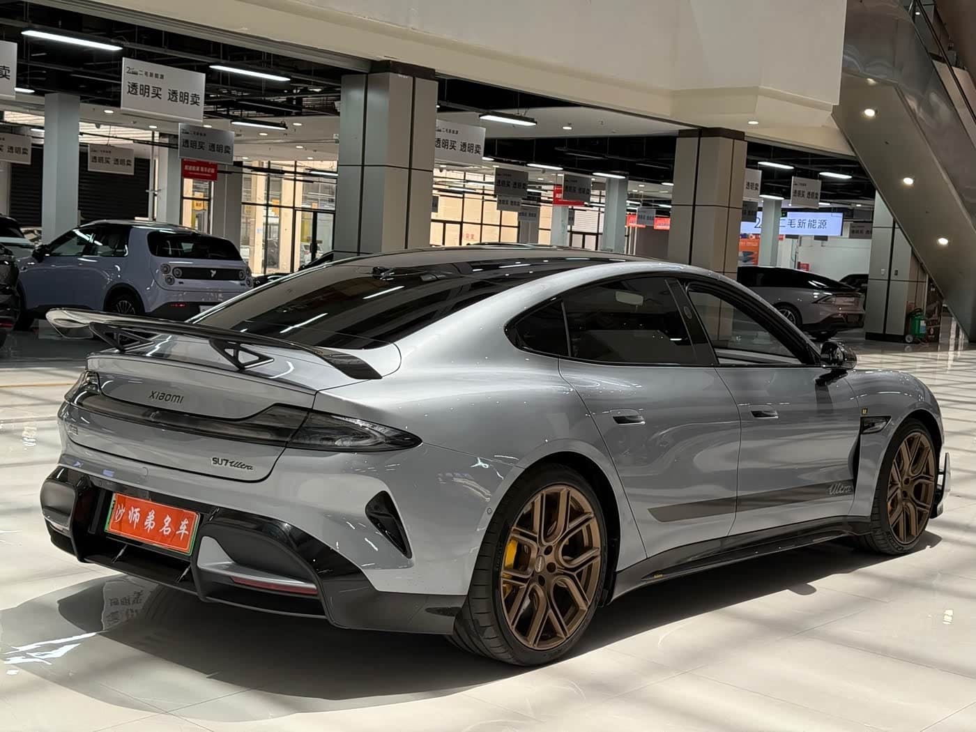 2025 Xiaomi Auto Xiaomi SU7 Ultra 银灰色, 1,700 km, China export – photo 7