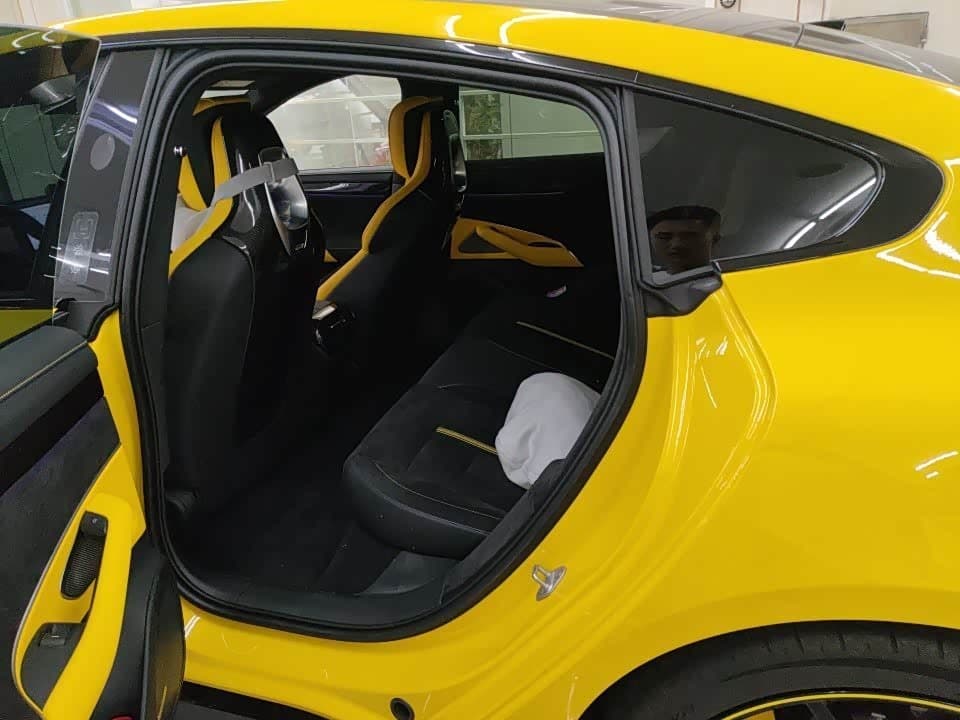 2025 Xiaomi Auto Xiaomi SU7 Ultra Yellow, 5,000 km, China export – photo 6