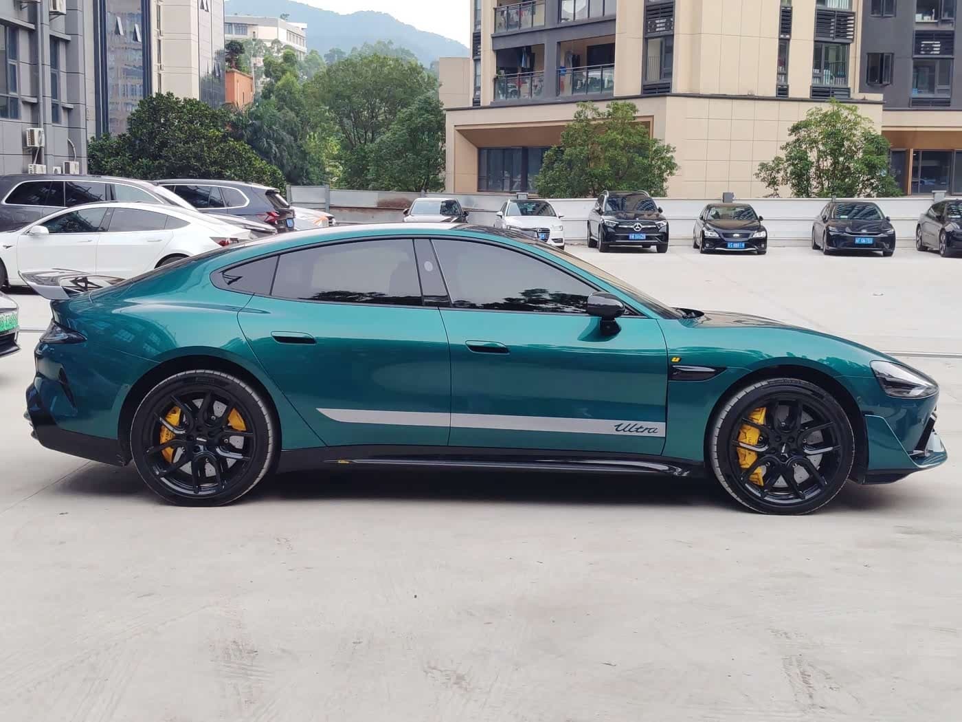 2025 Xiaomi Auto Xiaomi SU7 Ultra Green, 23,000 km, China export – photo 13