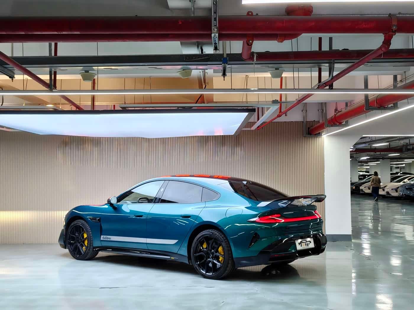 2025 Xiaomi Auto Xiaomi SU7 Ultra Green, 14,500 km, China export – photo 18