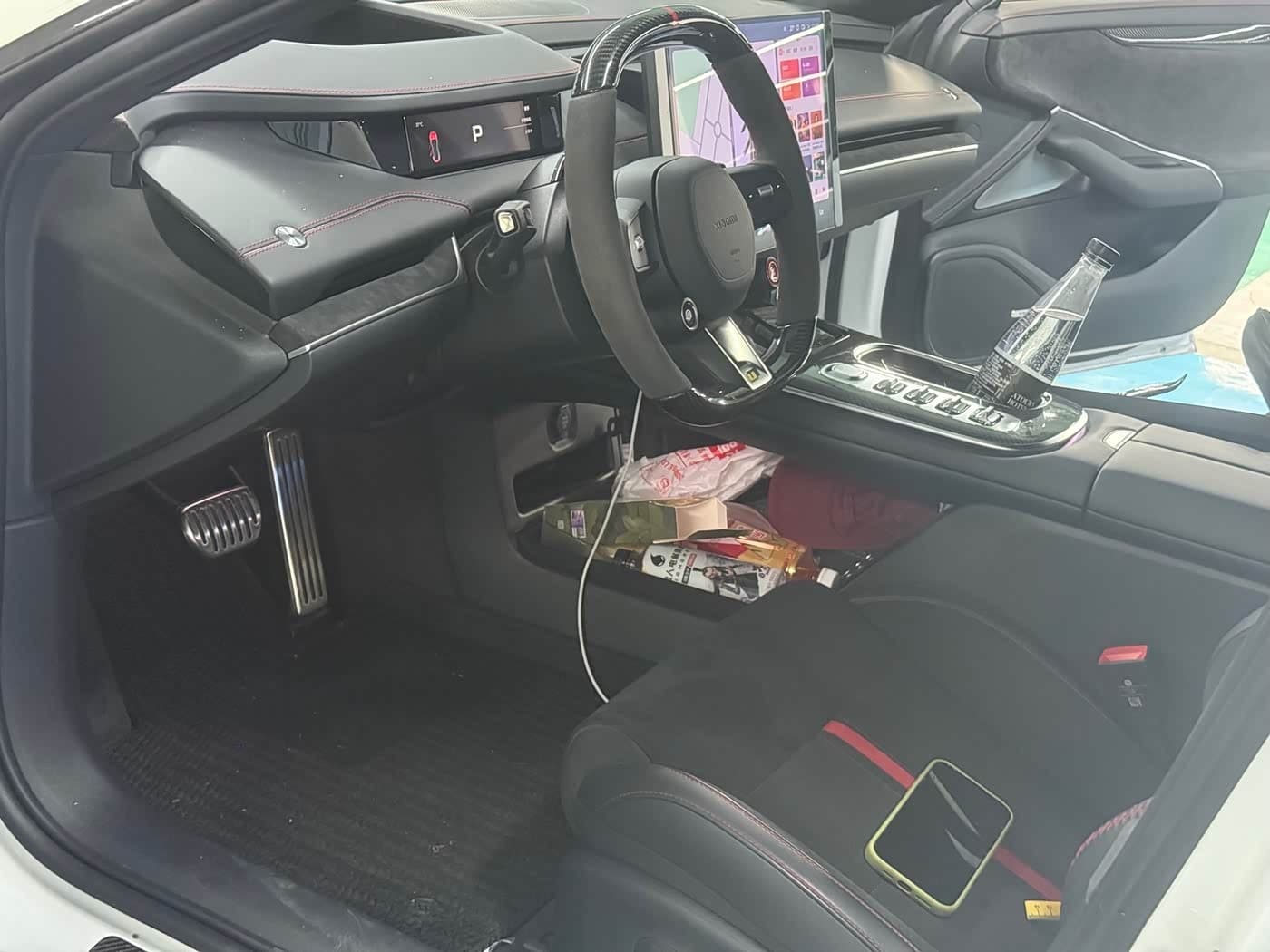 2025 Xiaomi Auto Xiaomi SU7 Ultra White, 10,000 km, China export – photo 3