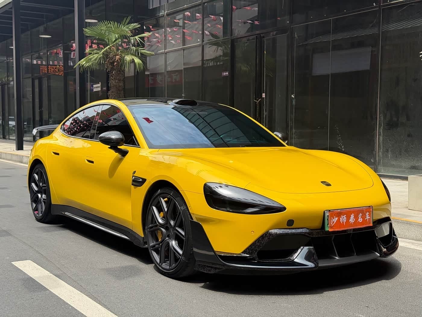 2025 Xiaomi Auto Xiaomi SU7 Ultra Yellow, 19,000 km, China export – photo 1