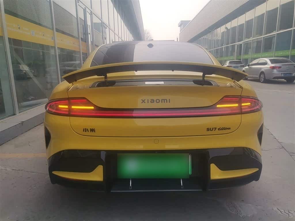 2025 Xiaomi Auto Xiaomi SU7 Ultra Yellow, 8,900 km, China export – photo 4