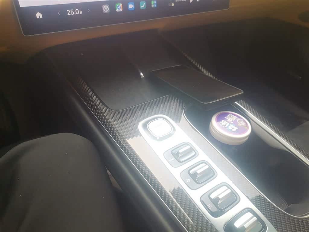 2025 Xiaomi Auto Xiaomi SU7 Ultra Yellow, 8,900 km, China export – photo 17