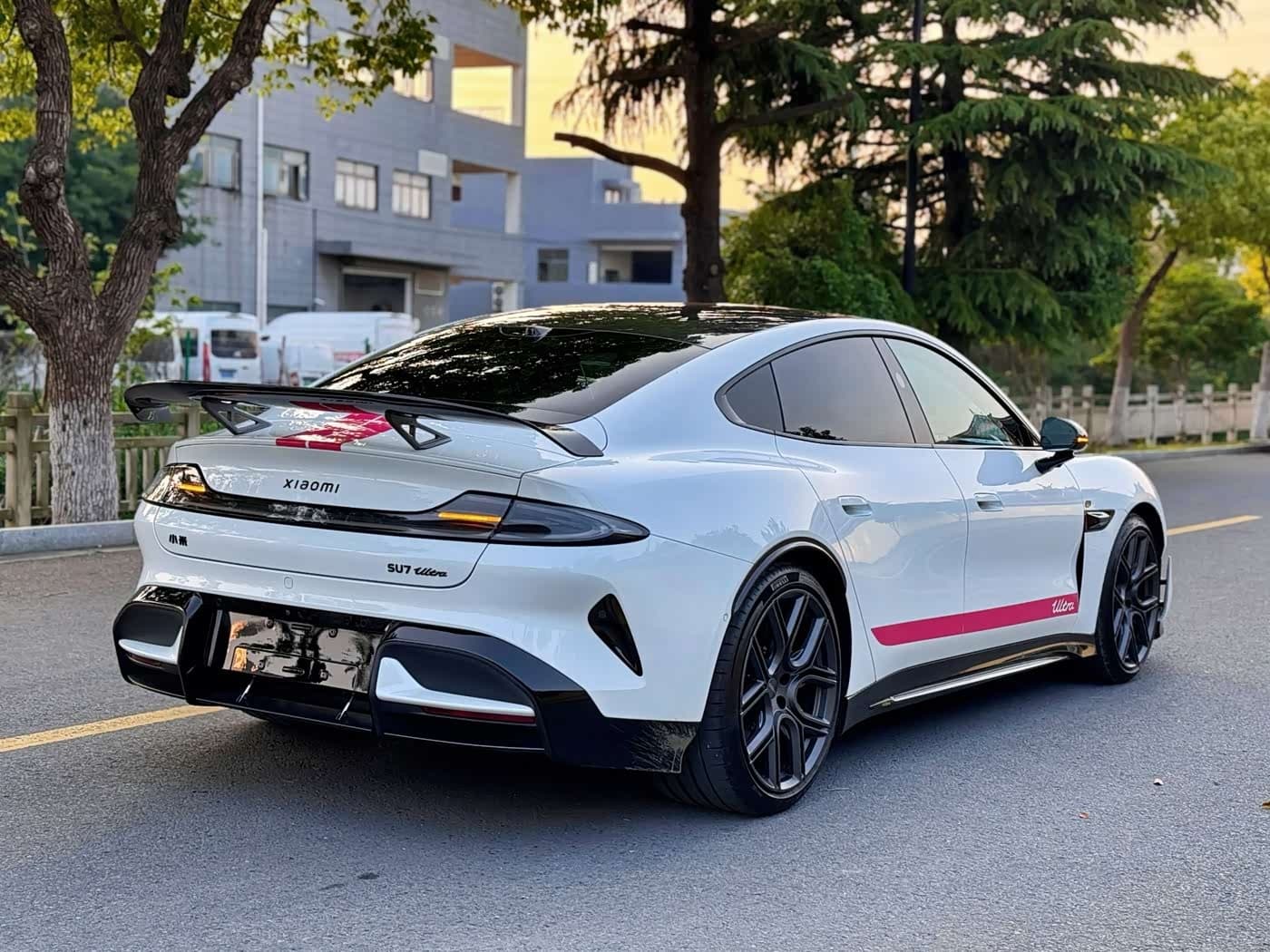 2025 Xiaomi Auto Xiaomi SU7 Ultra White, 5,000 km, China export – photo 8