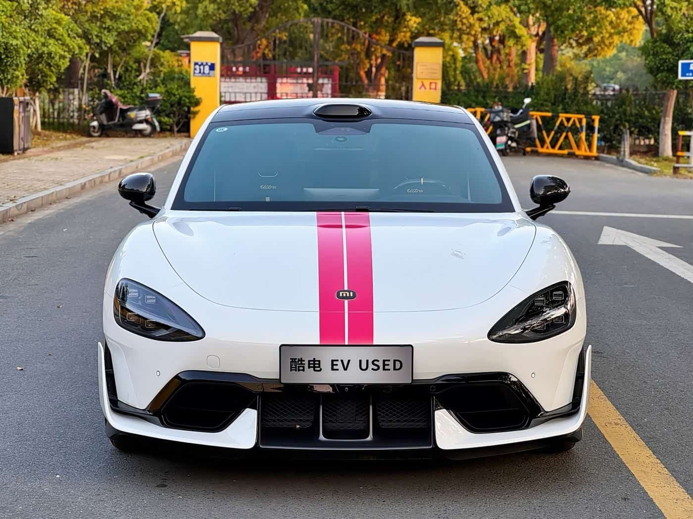 2025 Xiaomi Auto Xiaomi SU7 Ultra White, 5,000 km, China export – photo 2