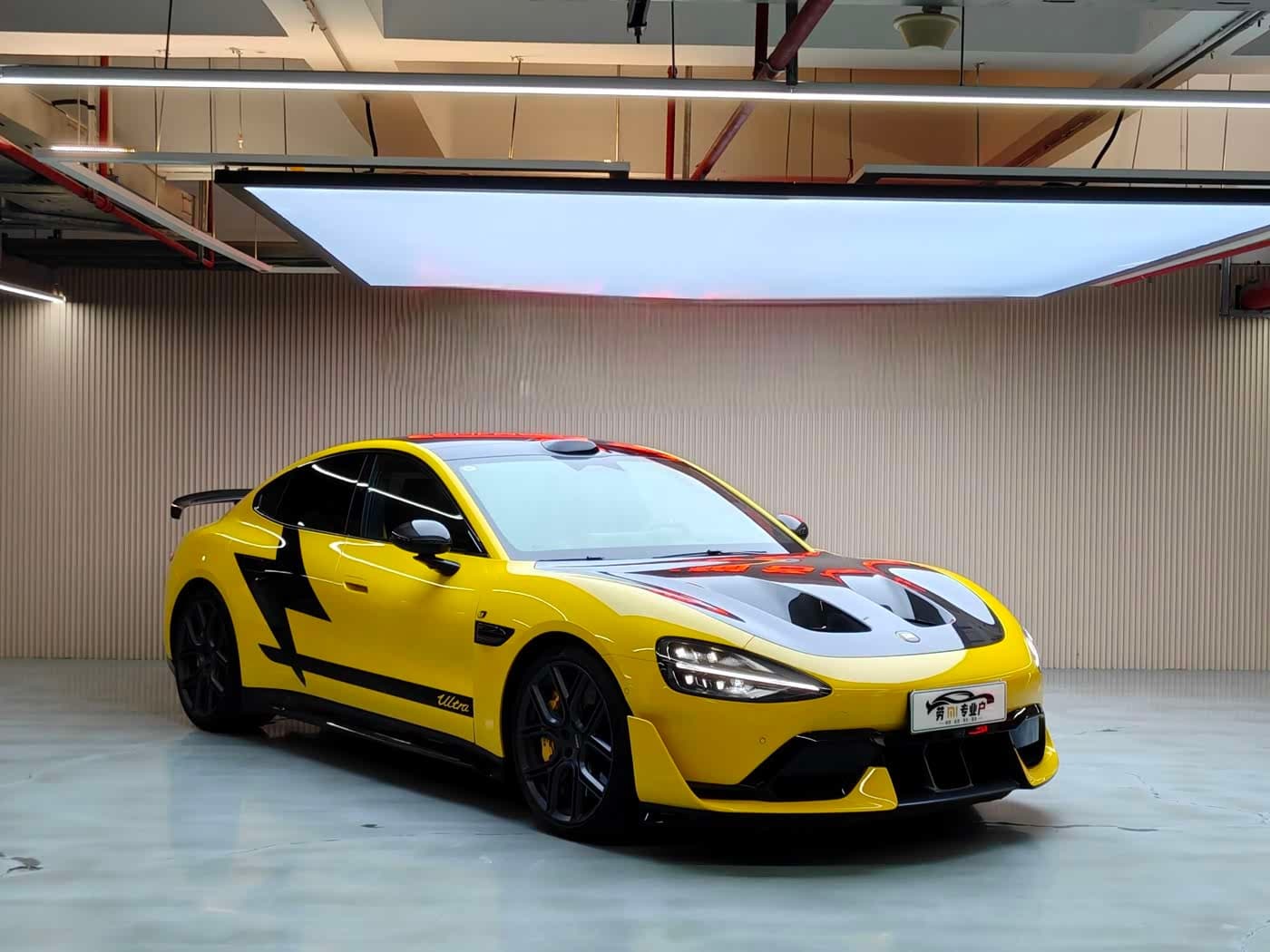 2025 Xiaomi Auto Xiaomi SU7 Ultra Yellow, 12,000 km, China export – photo 3
