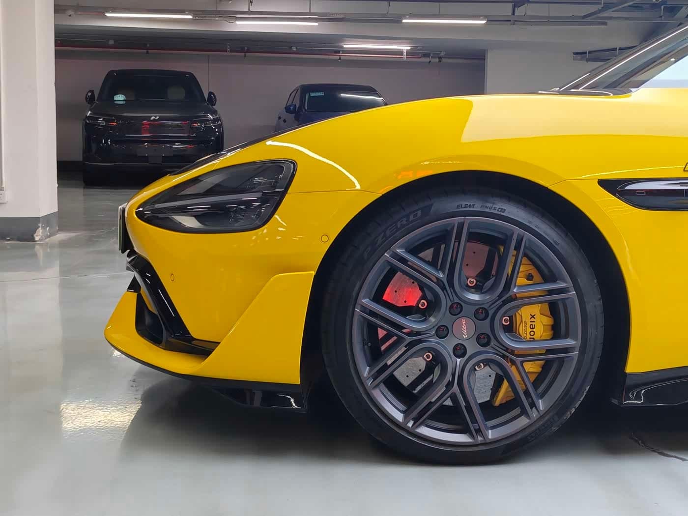 2025 Xiaomi Auto Xiaomi SU7 Ultra Yellow, 12,000 km, China export – photo 17