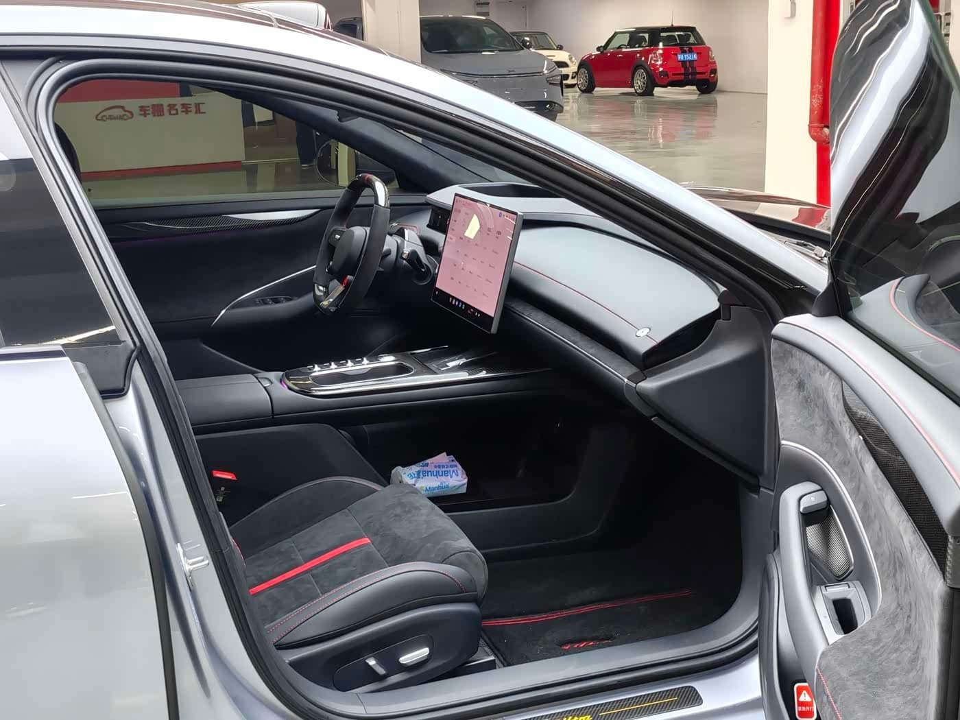 2025 Xiaomi Auto Xiaomi SU7 Ultra 银灰色, 3,900 km, China export – photo 17
