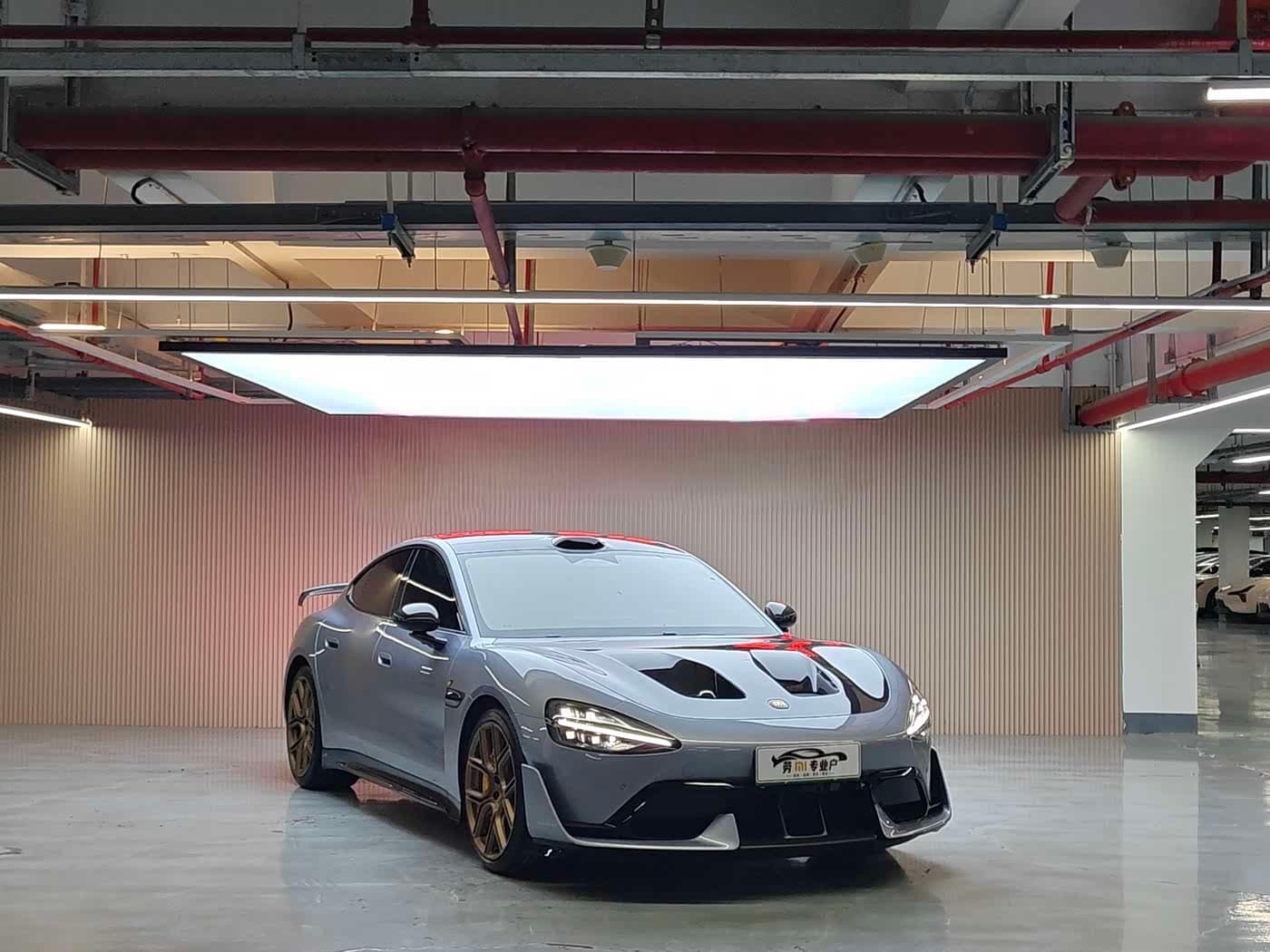 2025 Xiaomi Auto Xiaomi SU7 Ultra 银灰色, 3,900 km, China export – photo 3