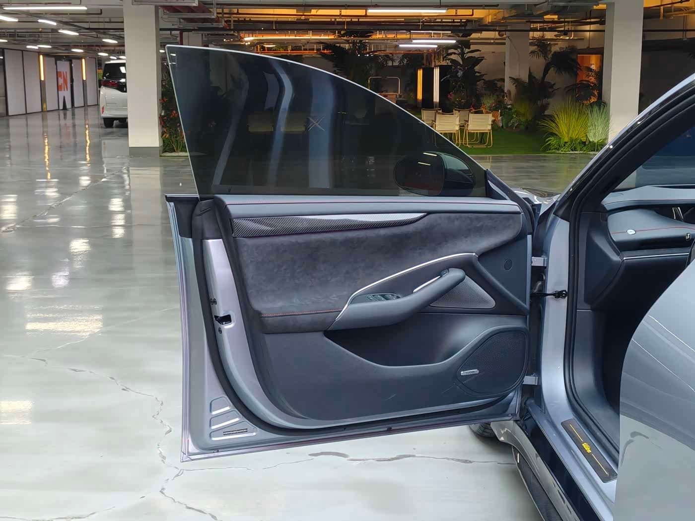 2025 Xiaomi Auto Xiaomi SU7 Ultra 银灰色, 3,900 km, China export – photo 6