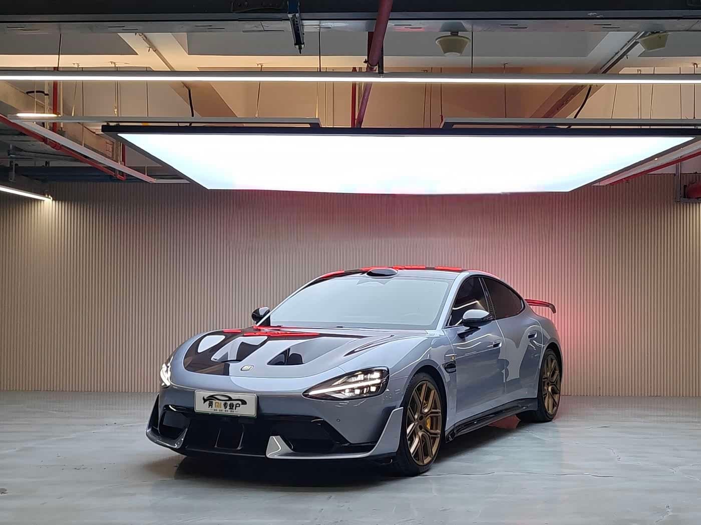 2025 Xiaomi Auto Xiaomi SU7 Ultra 银灰色, 3,900 km, China export – photo 1