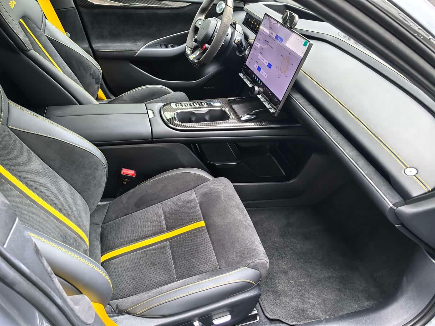2025 Xiaomi Auto Xiaomi SU7 Ultra 银灰色, 13,000 km, China export – photo 10