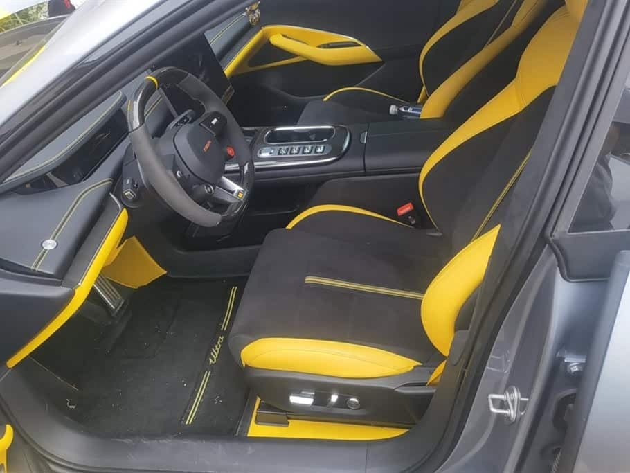 2025 Xiaomi Auto Xiaomi SU7 Ultra 银灰色, 27,400 km, China export – photo 9